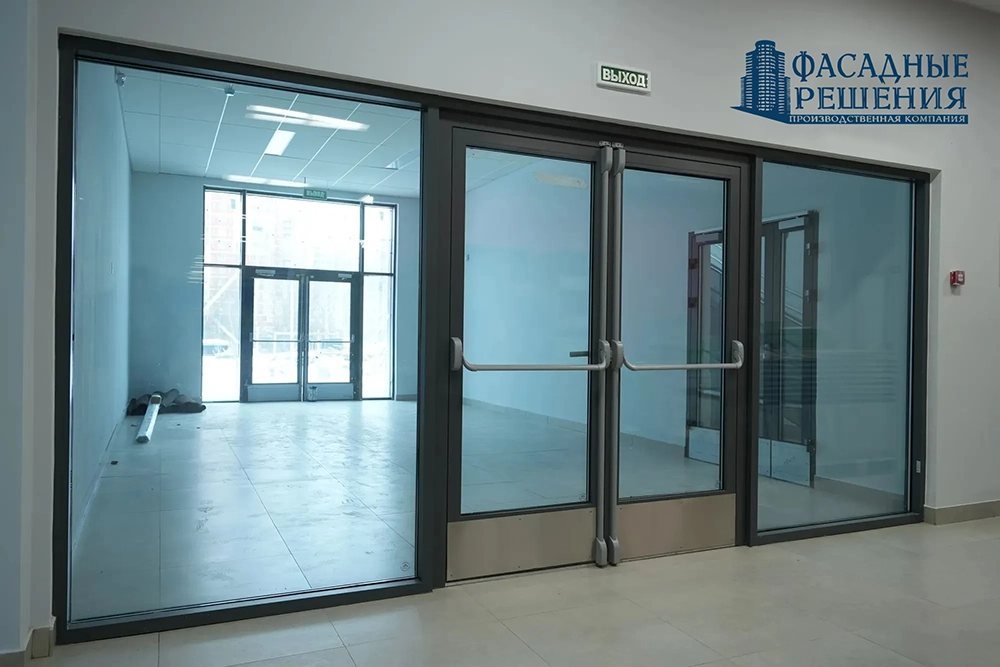 Распашные алюминиевые противопожарные двери